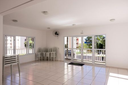 Apartamento para alugar com 47m², 2 quartos e 1 vagaÁrea comum - Salão de festas