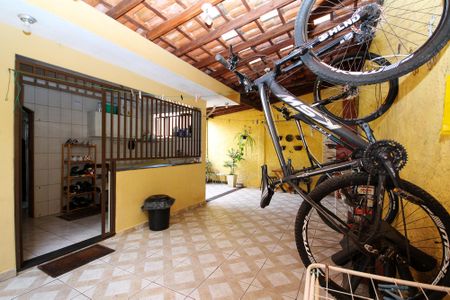 Casa para alugar com 360m², 3 quartos e 6 vagas Casa para alugar com 360m², 3 quartos e 6 vagasQuintal