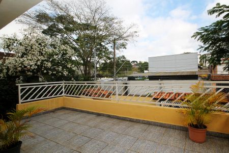 Casa para alugar com 360m², 3 quartos e 6 vagas Casa para alugar com 360m², 3 quartos e 6 vagasVaranda Sala