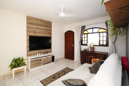 Sala de casa para alugar com 3 quartos, 360m² em Jardim dos Ipes, Cotia