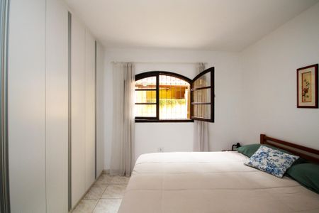 Casa para alugar com 360m², 3 quartos e 6 vagas Casa para alugar com 360m², 3 quartos e 6 vagasSuíte