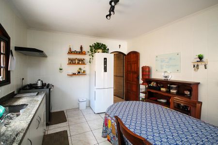 Casa para alugar com 360m², 3 quartos e 6 vagas Casa para alugar com 360m², 3 quartos e 6 vagasCozinha