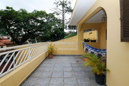 Casa para alugar com 360m², 3 quartos e 6 vagas Casa para alugar com 360m², 3 quartos e 6 vagasVaranda Sala