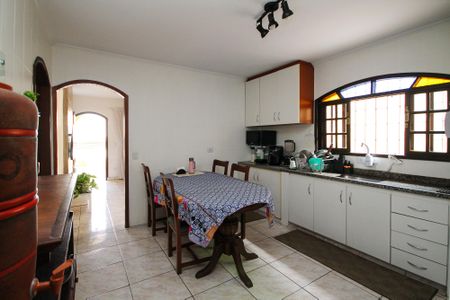 Casa para alugar com 360m², 3 quartos e 6 vagas Casa para alugar com 360m², 3 quartos e 6 vagasCozinha