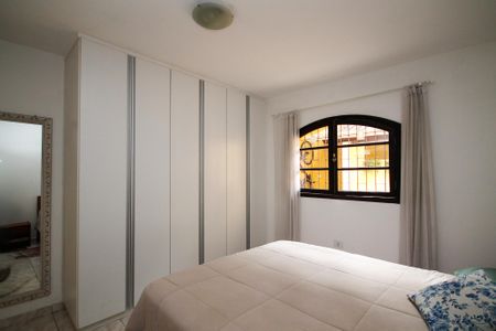 Casa para alugar com 360m², 3 quartos e 6 vagas Casa para alugar com 360m², 3 quartos e 6 vagasSuíte