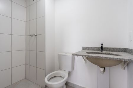 Apartamento para alugar com 42m², 2 quartos e 1 vaga Apartamento para alugar com 42m², 2 quartos e 1 vagaBanheiro