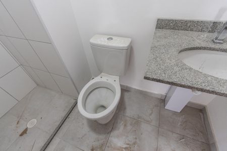 Apartamento para alugar com 42m², 2 quartos e 1 vaga Apartamento para alugar com 42m², 2 quartos e 1 vagaBanheiro