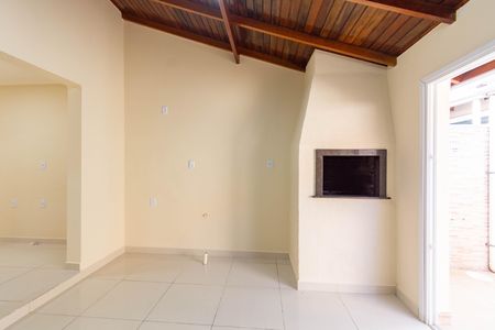 Casa de condomínio à venda com 70m², 2 quartos e 1 vaga