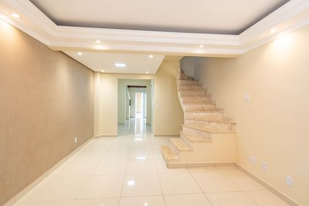 Casa de condomínio à venda com 70m², 2 quartos e 1 vaga