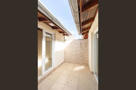 Casa de condomínio à venda com 70m², 2 quartos e 1 vaga