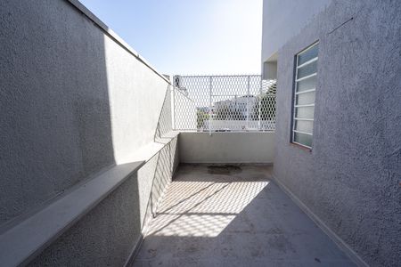 Apartamento à venda com 350m², 6 quartos e 1 vaga Apartamento à venda com 350m², 6 quartos e 1 vagaVaranda