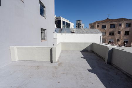 Apartamento à venda com 350m², 6 quartos e 1 vaga Apartamento à venda com 350m², 6 quartos e 1 vagaVaranda