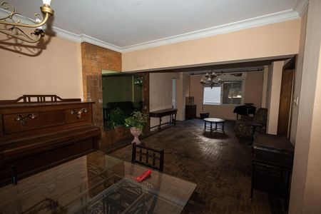 Apartamento à venda com 350m², 6 quartos e 1 vaga Apartamento à venda com 350m², 6 quartos e 1 vagaSala
