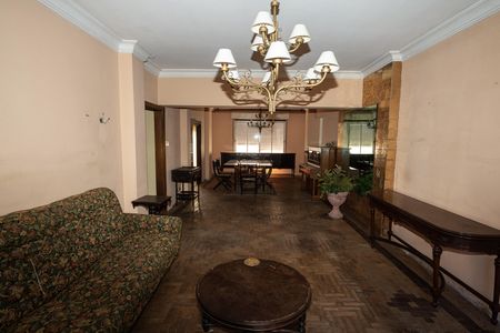 Apartamento à venda com 350m², 6 quartos e 1 vaga Apartamento à venda com 350m², 6 quartos e 1 vagaSala
