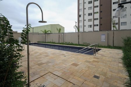 Apartamento para alugar com 37m², 2 quartos e sem vaga Apartamento para alugar com 37m², 2 quartos e sem vagaÁrea comum - Piscina