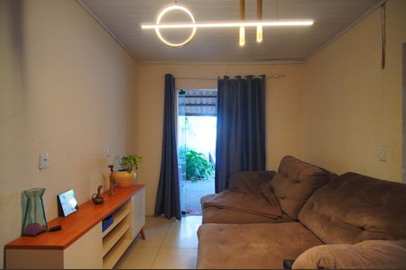Casa à venda com 80m², 2 quartos e 1 vagaSala