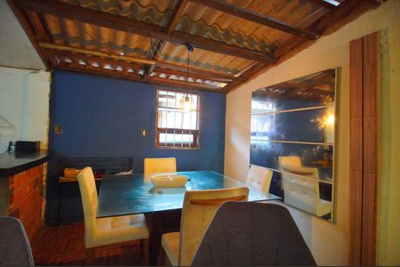 Casa à venda com 80m², 2 quartos e 1 vagaSala de Jantar