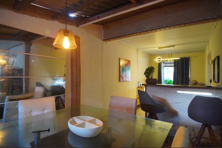 Casa à venda com 80m², 2 quartos e 1 vagaSala de Jantar