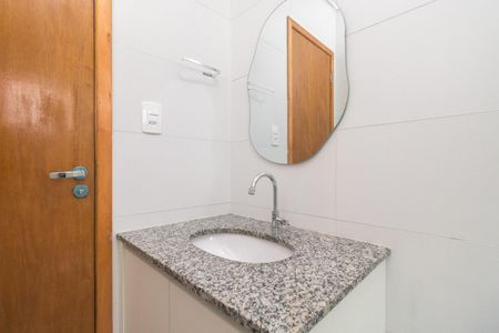 Casa para alugar com 60m², 2 quartos e sem vaga Casa para alugar com 60m², 2 quartos e sem vagaBanheiro
