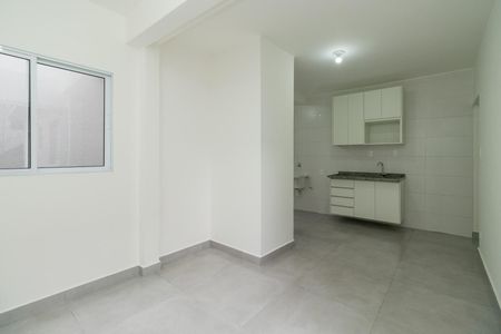 Casa para alugar com 60m², 2 quartos e sem vaga Casa para alugar com 60m², 2 quartos e sem vagaSala