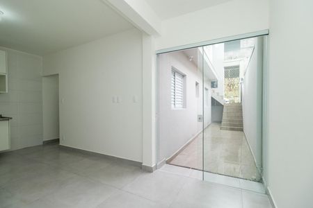 Sala de casa para alugar com 2 quartos, 60m² em Vila Nova, São Paulo