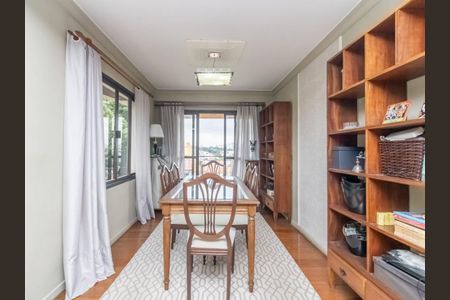 Apartamento à venda com 140m², 3 quartos e 2 vagas