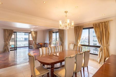 Apartamento à venda com 330m², 3 quartos e 3 vagas