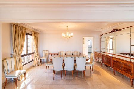 Apartamento à venda com 330m², 3 quartos e 3 vagas