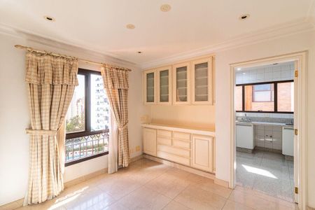 Apartamento à venda com 330m², 3 quartos e 3 vagas