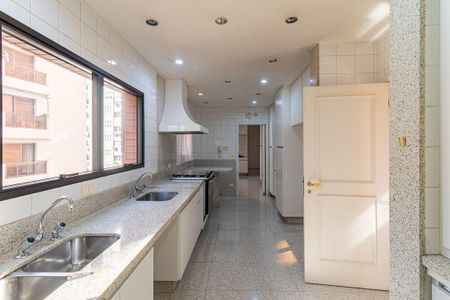 Apartamento à venda com 330m², 3 quartos e 3 vagas