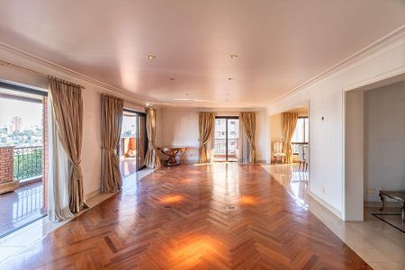Apartamento à venda com 330m², 3 quartos e 3 vagas