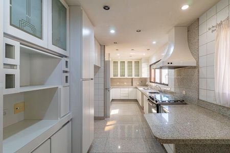 Apartamento à venda com 330m², 3 quartos e 3 vagas