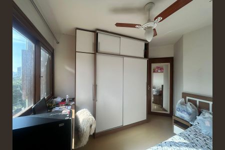 Apartamento à venda com 240m², 3 quartos e 2 vagasQuarto 2