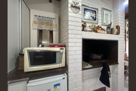 Apartamento à venda com 240m², 3 quartos e 2 vagasChurrasqueira