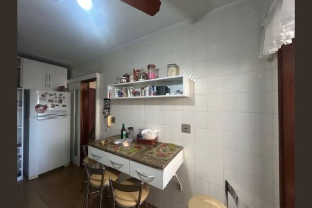 Apartamento à venda com 240m², 3 quartos e 2 vagasCozinha