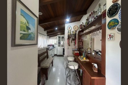 Apartamento à venda com 240m², 3 quartos e 2 vagasÁrea comum - Churrasqueira