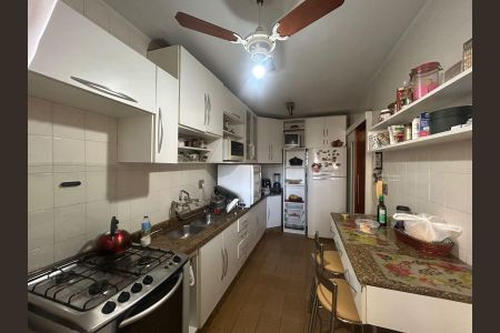 Apartamento à venda com 240m², 3 quartos e 2 vagasCozinha