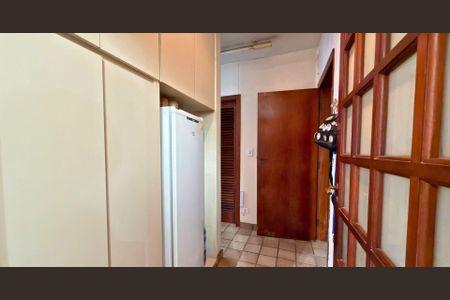 Casa à venda com 345m², 3 quartos e sem vaga