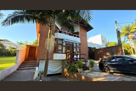 Casa à venda com 345m², 3 quartos e sem vaga