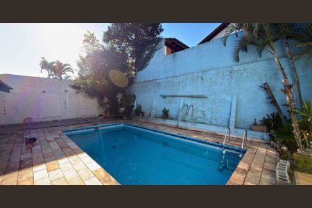 Casa à venda com 345m², 3 quartos e sem vaga