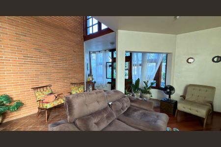 Casa à venda com 3 quartos, 345m² em Alphaville, Santana de Parnaíba