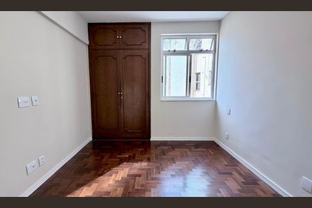 Apartamento à venda com 100m², 2 quartos e 1 vaga