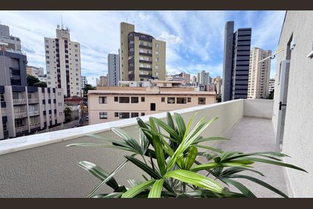 Apartamento à venda com 100m², 2 quartos e 1 vaga