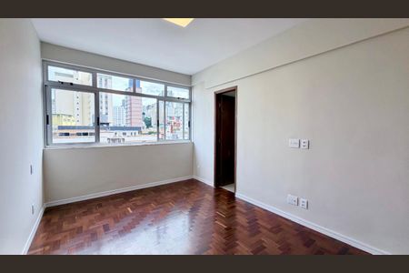 Apartamento à venda com 100m², 2 quartos e 1 vaga