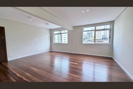 Apartamento à venda com 100m², 2 quartos e 1 vaga