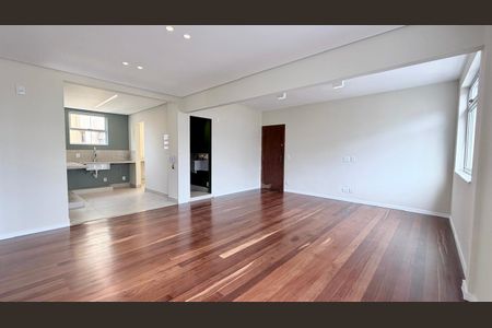 Apartamento à venda com 100m², 2 quartos e 1 vaga
