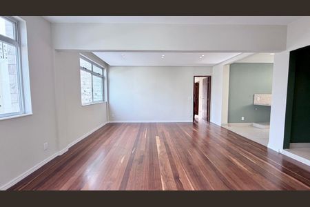 Apartamento à venda com 100m², 2 quartos e 1 vaga
