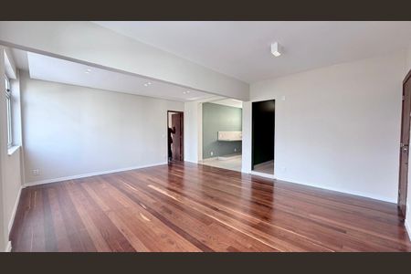 Apartamento à venda com 100m², 2 quartos e 1 vaga