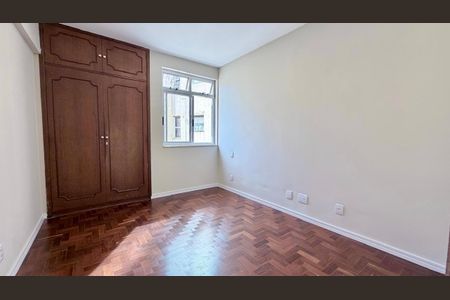 Apartamento à venda com 100m², 2 quartos e 1 vaga