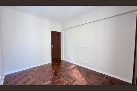 Apartamento à venda com 100m², 2 quartos e 1 vaga